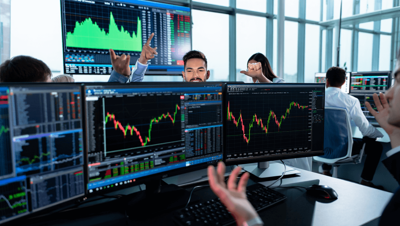 Bitcoin Holds Near $113,000 As Ethereum, XRP, Dogecoin Extend Gains